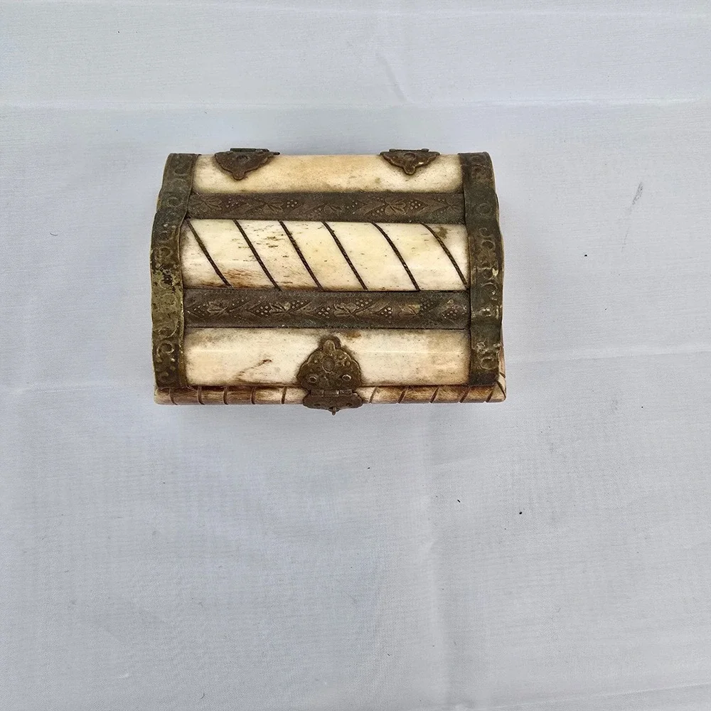 Vintage Camel Bone Trinket Box India Brass Inlay Velvet Lined Jewelry Chest